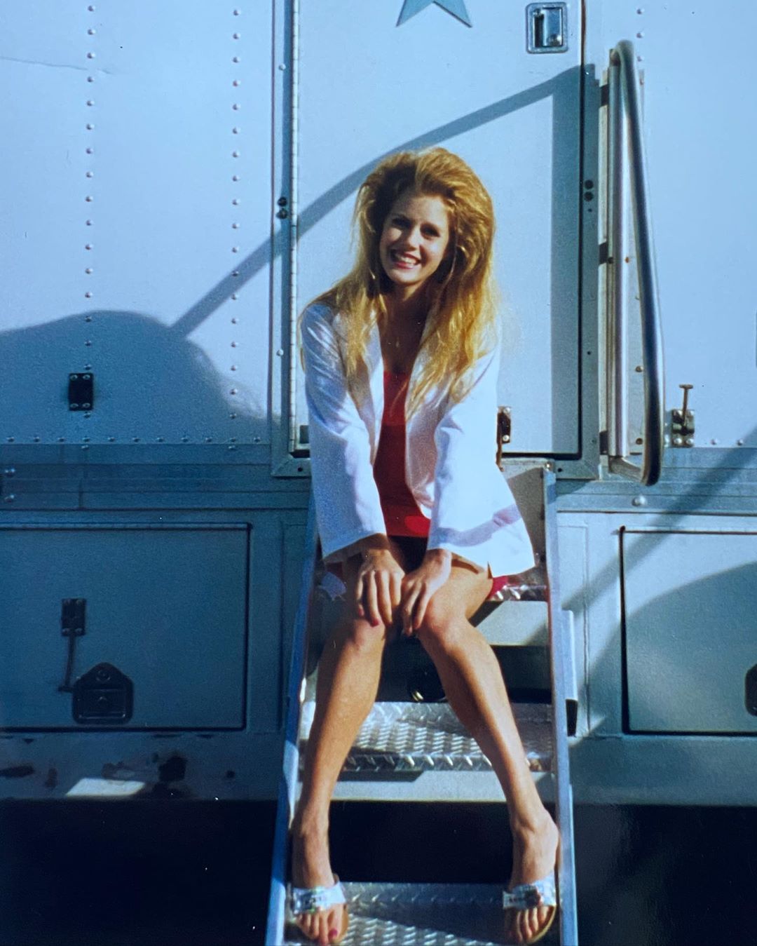 エイミー アダムス 年前の映画デビュー作での懐かしいショットを公開 映画がもっと面白くなる映画情報サイト ムビッチ