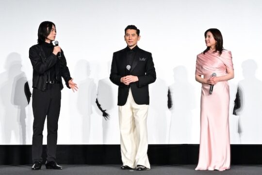 「殿!まさか一緒にターンを回れるとは…!」本木雅弘&宮舘涼太の即興ターンに会場熱狂!『黒牢城』ジャパンプレミア開催